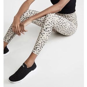 Beach Riot Women's Ribbed Ayla Leggings in Taupe Spot (leopard) EUC size Large